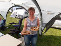 Omnia-Kuchen für alle am Sonntag