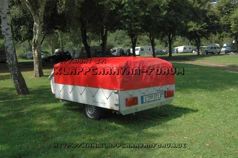 SK12 - Mit Vorzelt auf Hauptwagen falten 10