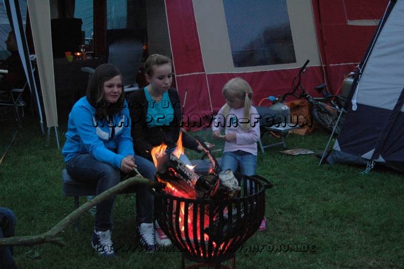 Nahe am Sommer 2010 - Samstag Abend - Stockbrot backen