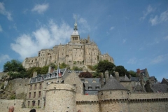 Kloster auf dem Mont Saint Michel von unten