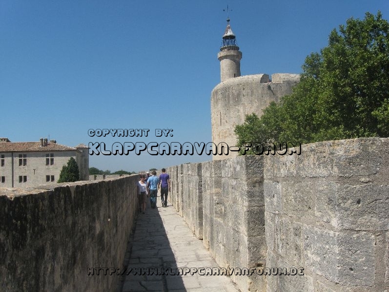 Aigues-Mortes (F) - Auf der Mauer