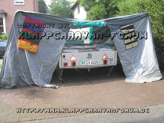 aufgeklappt - Eingang geöffnet