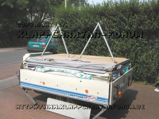 Stützen der rechten Bettplatte aufgestellt